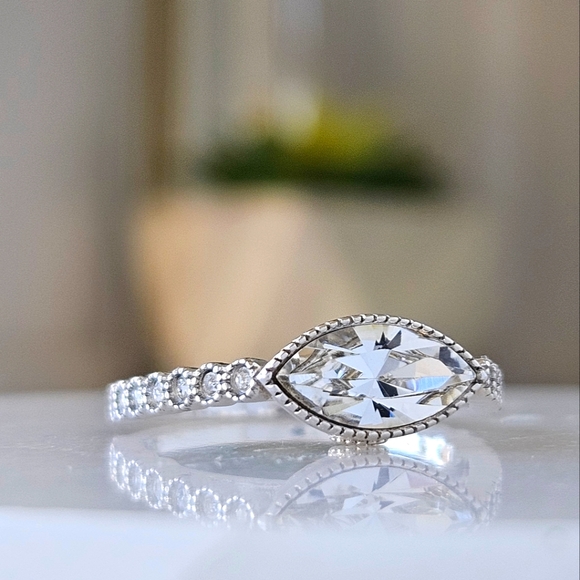 Official Swarovski Marquise Crystal ring, 925 Sterling Silver - Picture 2 of 10